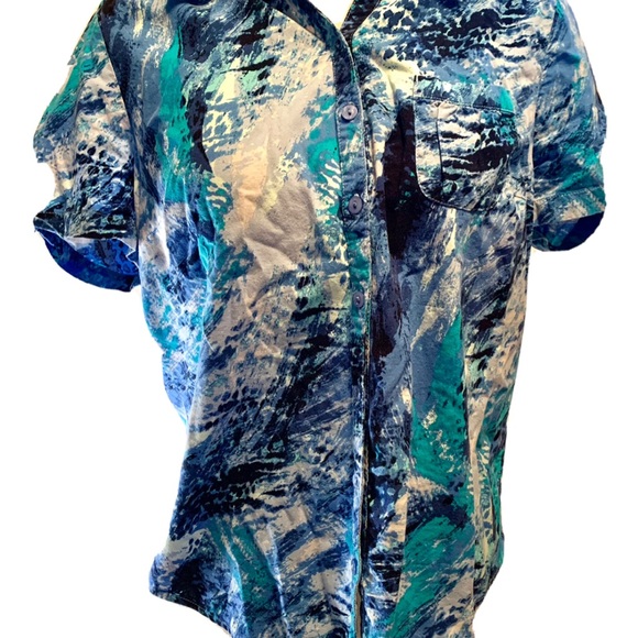 Button down shirt - Picture 1 of 4